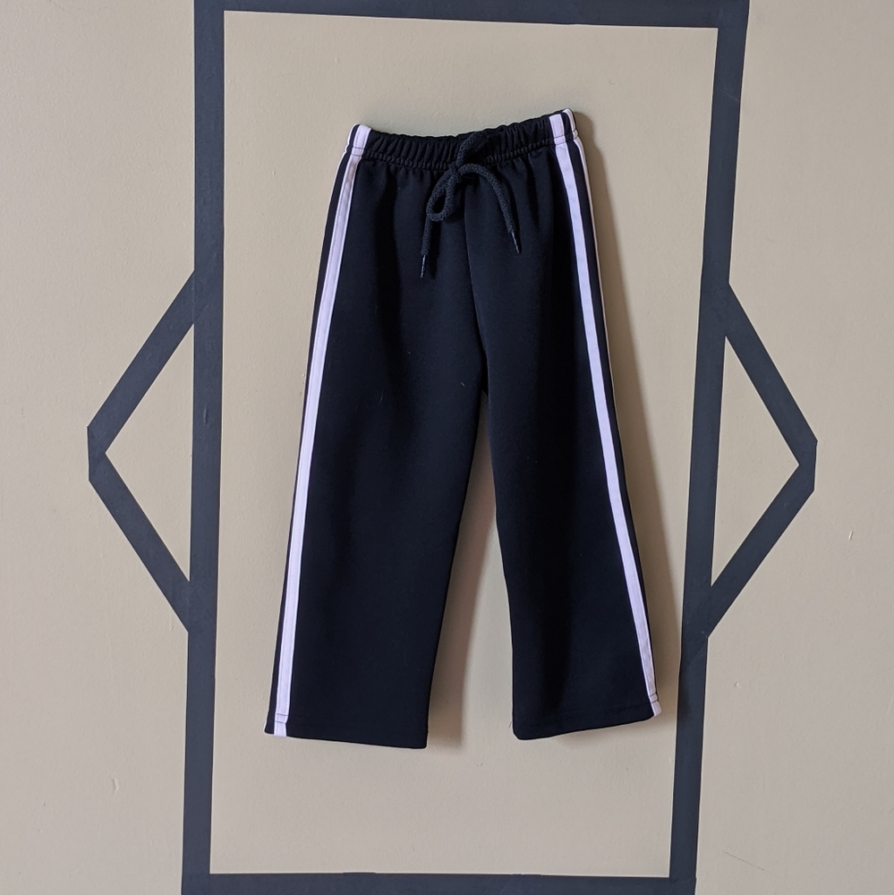 🫶Bundle 3 for $10 Toddler's 2T Athletic Pants